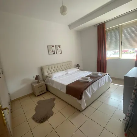 Duplex 公寓 地拉那
